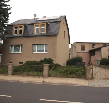 Zwangsversteigerung Zweifamilienhaus in Radebeul: Objektfoto