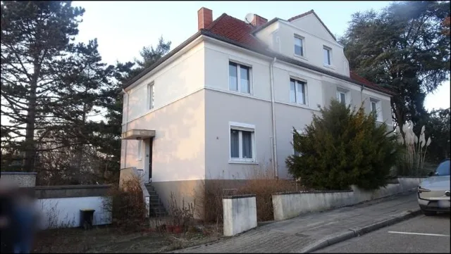 Zwangsversteigerung Zweifamilienhaus in Gelsenkirchen: Objektfoto