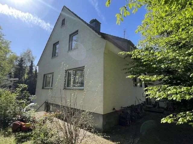 Zwangsversteigerung Mehrfamilienhaus in Sprockhoevel: Objektfoto