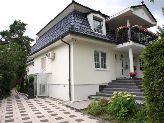 Zwangsversteigerung Einfamilienhaus in Berlin-Rudow: Objektfoto