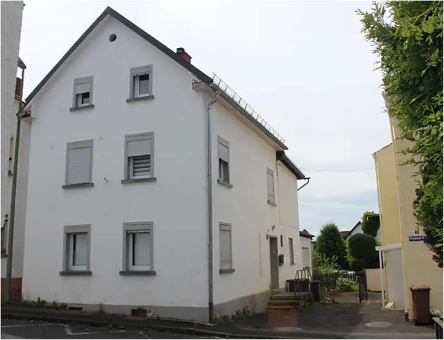 Zwangsversteigerung Einfamilienhaus in Höhr-Grenzhausen: Objektfoto