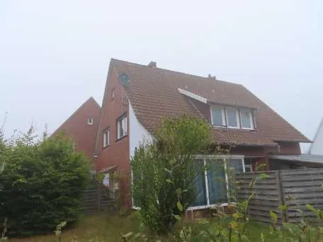 Zwangsversteigerung Zweifamilienhaus in Emlichheim: Objektfoto
