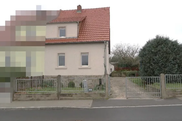 Zwangsversteigerung Einfamilienhaus in Ottendorf-Okrilla – Objektfoto