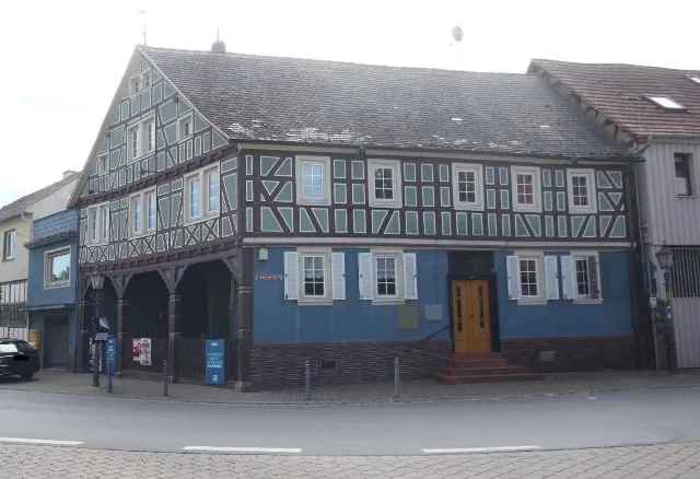 Zwangsversteigerung Wohn-/Geschäftshaus in Fränkisch-Crumbach: Objektfoto