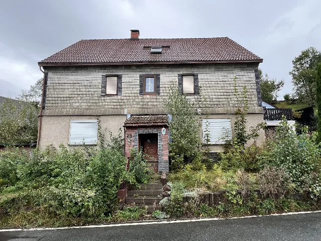 Zwangsversteigerung Einfamilienhaus in Grünhainichen: Objektfoto