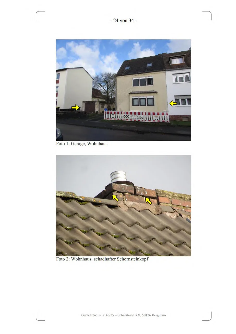 Gutachtenseite mit zwei Fotos: Außenansicht des Wohnhauses mit Garage (markiert) und Detail eines schadhaften Schornsteinkopfs.