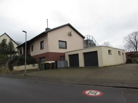 Zwangsversteigerung Zweifamilienhaus in Rheinbach: Objektfoto