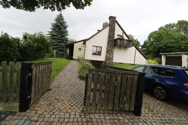 Zwangsversteigerung Einfamilienhaus in Limbach-Oberfrohna: Objektfoto