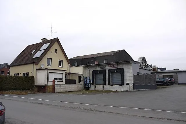 Zwangsversteigerung Mehrfamilienhaus – Objektfoto