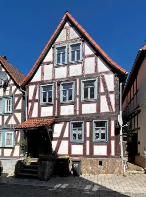 Zwangsversteigerung Einfamilienhaus in Schotten: Objektfoto