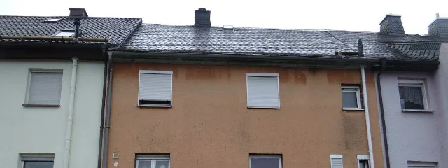 Zwangsversteigerung Reihenhaus in Teuschnitz: Objektfoto