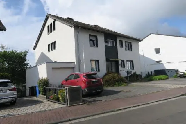 Zwangsversteigerung Mehrfamilienhaus in Niedernhausen: Objektfoto