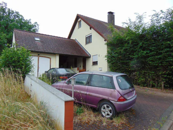 Zwangsversteigerung Einfamilienhaus in Viereth-Trunstadt: Objektfoto
