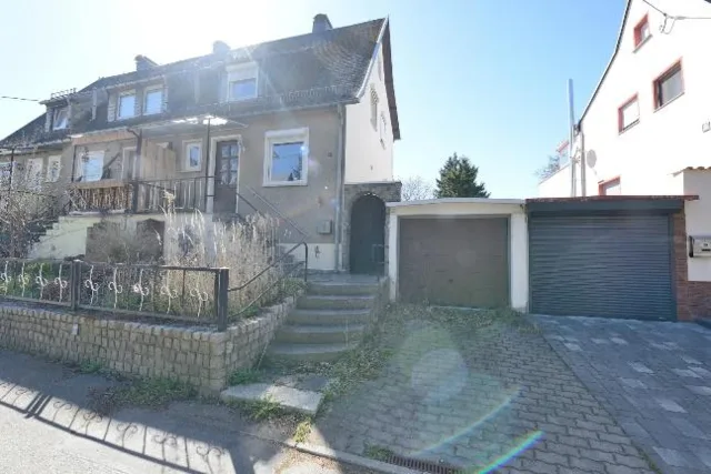 Zwangsversteigerung Reihenhaus in Geringswalde: Objektfoto