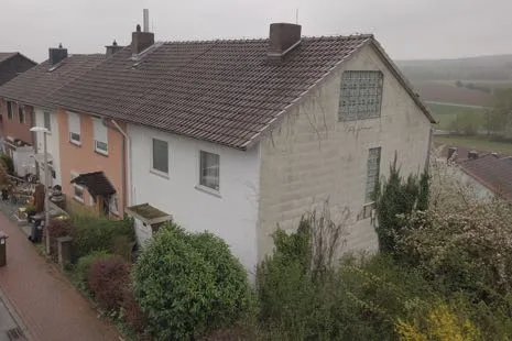Zwangsversteigerung Reihenhaus in Ahnatal: Objektfoto
