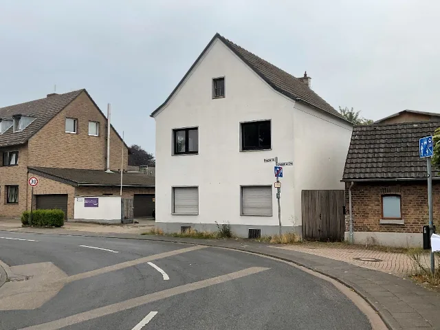 Zwangsversteigerung Einfamilienhaus in Köln: Objektfoto