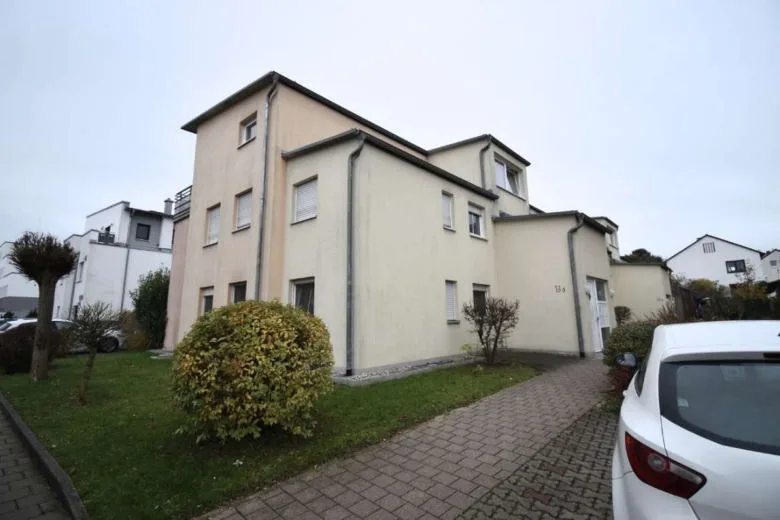 Außenansicht des Einfamilienhauses, Frontaufnahme