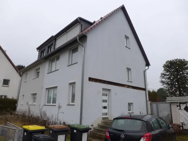 Zwangsversteigerung Doppelhaushälfte in Frankfurt am Main: Objektfoto