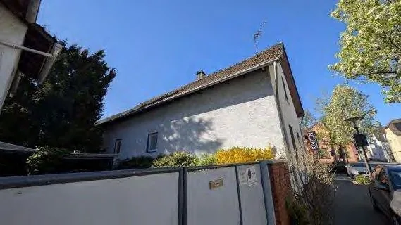 Zwangsversteigerung Einfamilienhaus in Raunheim: Objektfoto