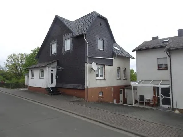 Zwangsversteigerung Einfamilienhaus in Bad Endbach: Objektfoto
