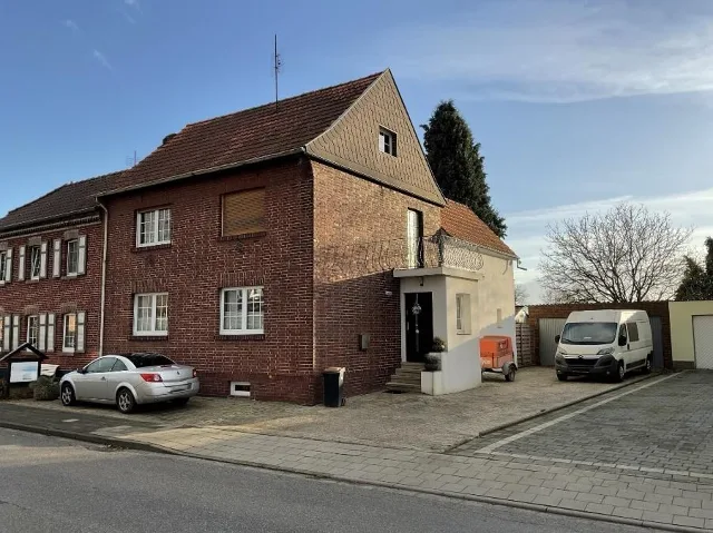 Zwangsversteigerung Doppelhaushälfte in Gangelt: Objektfoto