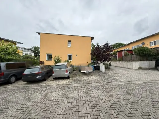 Zwangsversteigerung Stellplatz/Garage in Dresden: Objektfoto