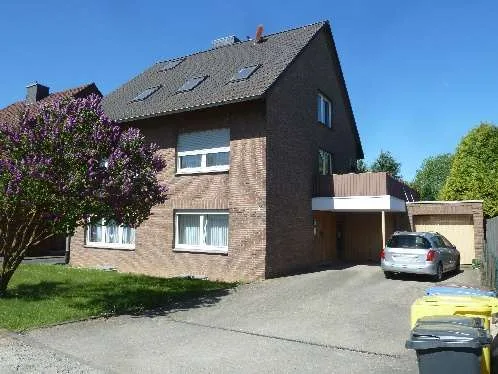 Zwangsversteigerung Mehrfamilienhaus in Grevenbroich: Objektfoto