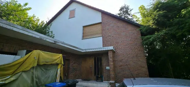 Zwangsversteigerung Zweifamilienhaus in Loehne: Objektfoto