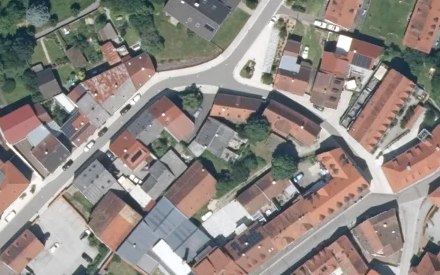 Amtliches Luftbild der Objektlage