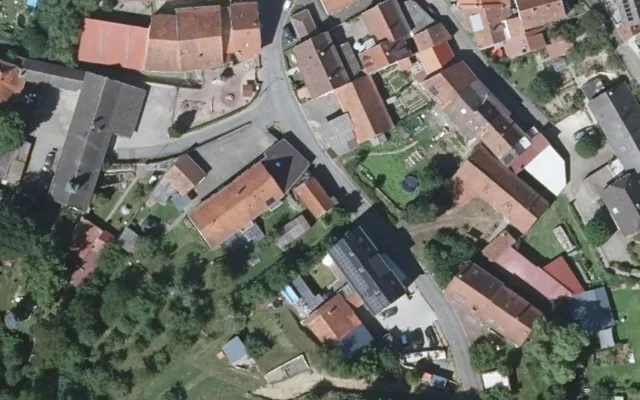 Amtliches Luftbild der Objektlage