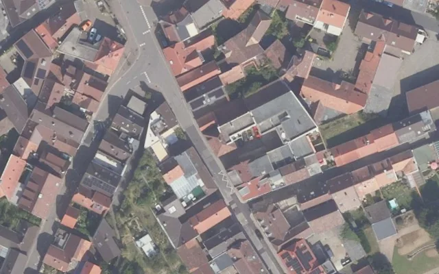 Amtliches Luftbild der Objektlage