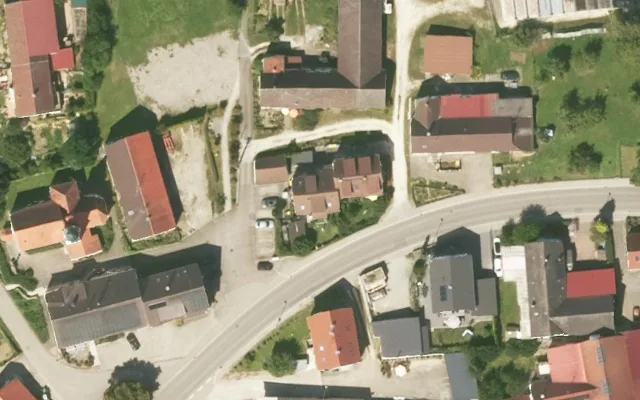 Amtliches Luftbild der Objektlage
