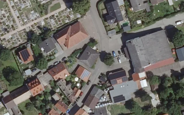 Amtliches Luftbild der Objektlage