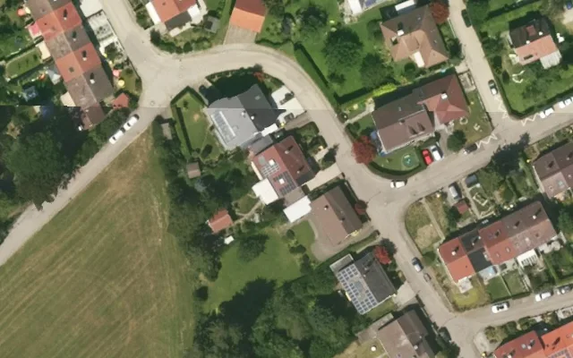 Amtliches Luftbild der Objektlage