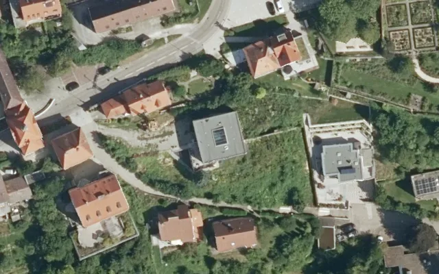 Amtliches Luftbild der Objektlage