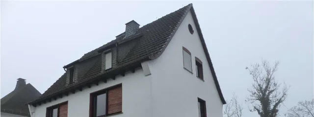 Zwangsversteigerung Zweifamilienhaus in Finnentrop: Objektfoto