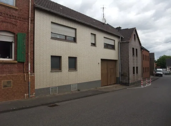 Zwangsversteigerung Mehrere Objekte in Bornheim: Objektfoto