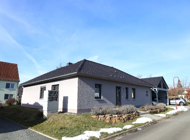 Zwangsversteigerung Einfamilienhaus in Albersdorf: Objektfoto