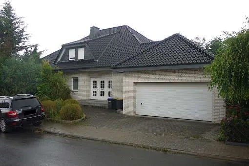 Zwangsversteigerung Zweifamilienhaus in Herford: Objektfoto