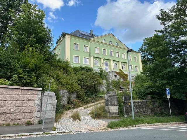 Zwangsversteigerung Mehrfamilienhaus in Aue-Bad Schlema: Objektfoto