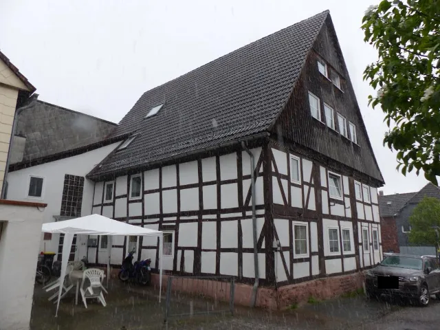 Zwangsversteigerung Doppelhaushälfte in Stadtoldendorf: Objektfoto