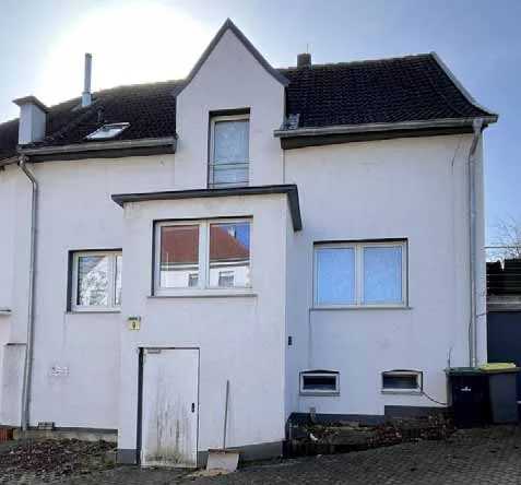 Zwangsversteigerung Zweifamilienhaus: Objektfoto