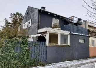 Zwangsversteigerung Doppelhaushälfte in Sennfeld: Objektfoto
