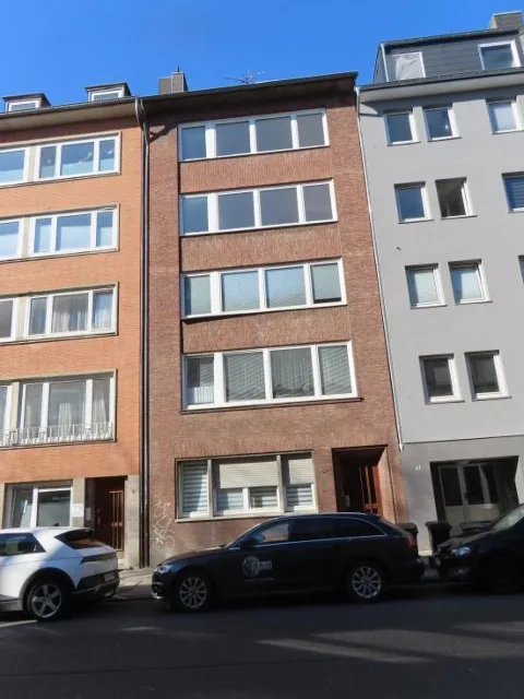 Zwangsversteigerung Mehrfamilienhaus in Aachen: Objektfoto