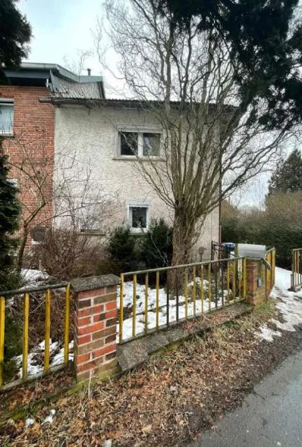 Zwangsversteigerung Doppelhaushälfte in Föritztal: Objektfoto
