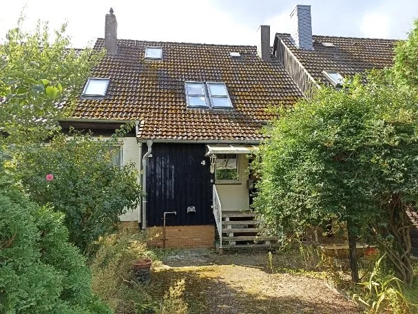 Zwangsversteigerung Reihenhaus in Burgdorf – Objektfoto