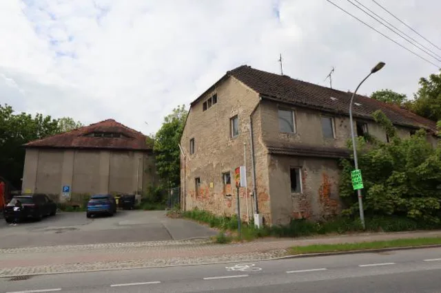 Zwangsversteigerung Wohn-/Geschäftshaus in Schirgiswalde-Kirschau: Objektfoto