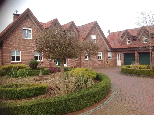 Zwangsversteigerung Einfamilienhaus in Weener: Objektfoto