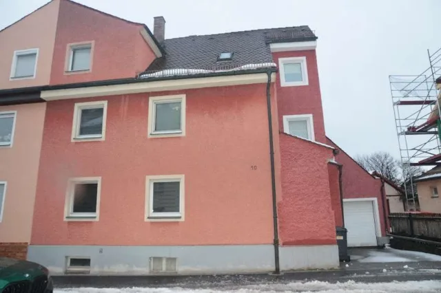 Zwangsversteigerung Zweifamilienhaus in Amberg: Objektfoto